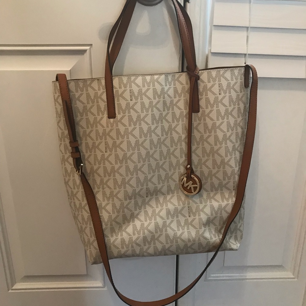 Michael Kors Handbag with wallet